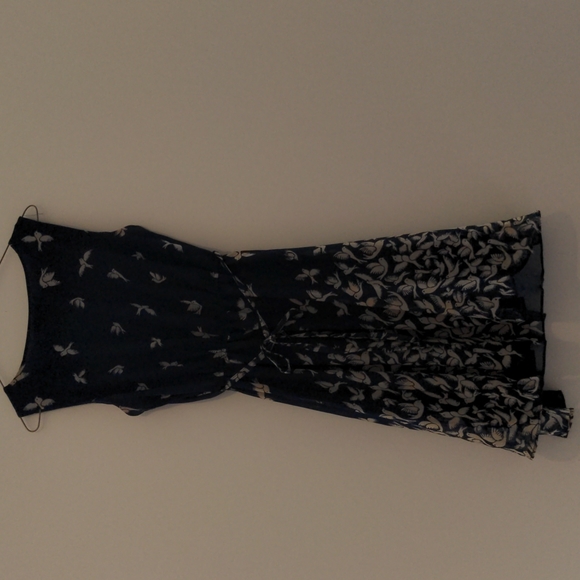 Navy with tan bird print dress, size medium/large, bought in the UK, runs small - Picture 4 of 4